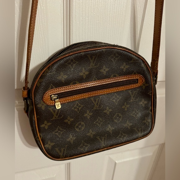 Louis Vuitton Senlis Crossbody Shoulder Bag Monogram Brown with LV lock (no key) - Picture 3 of 16